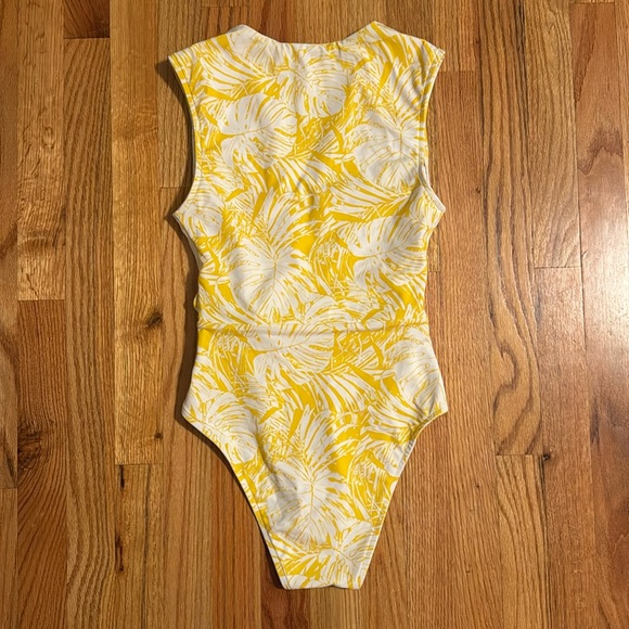 Sports Illustrated Swim One Piece Bathing Suit - Picture 6 of 7